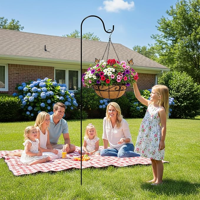 Outdoor Metal Hanging Planters Basket (2pack, 14 inch) Hanging Baskets for Plants Chain Round Wire Plant Holder with Coco Fiber Liners for Garden, Patio, Deck, Porch(Flower Border)
